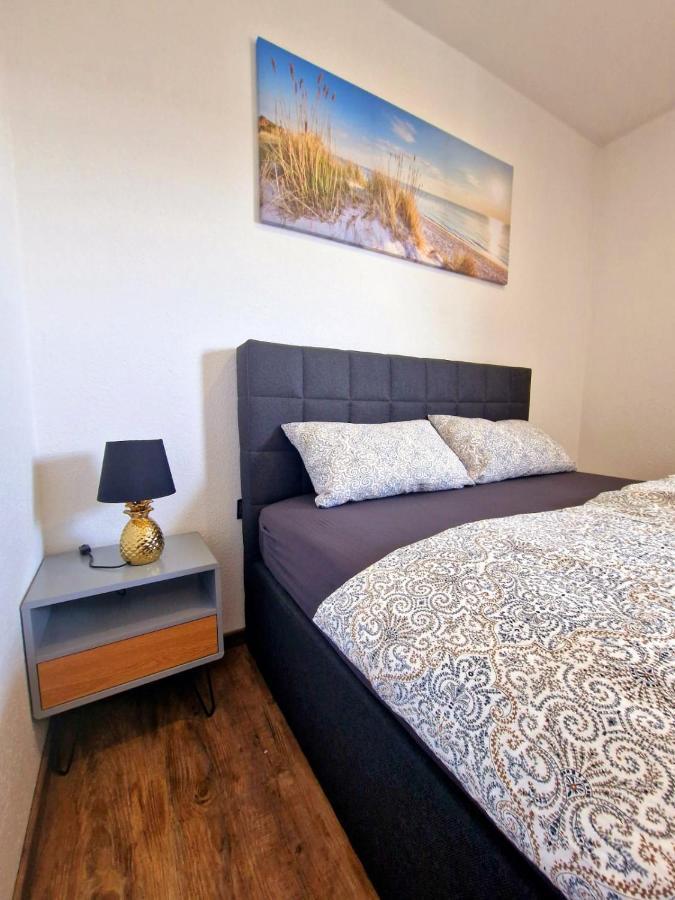 Exklusive Ferienwohnung In Lingen Holthausen 2Zim, 2Badez,Kueche,Balkon,Waschmaschine Екстер'єр фото