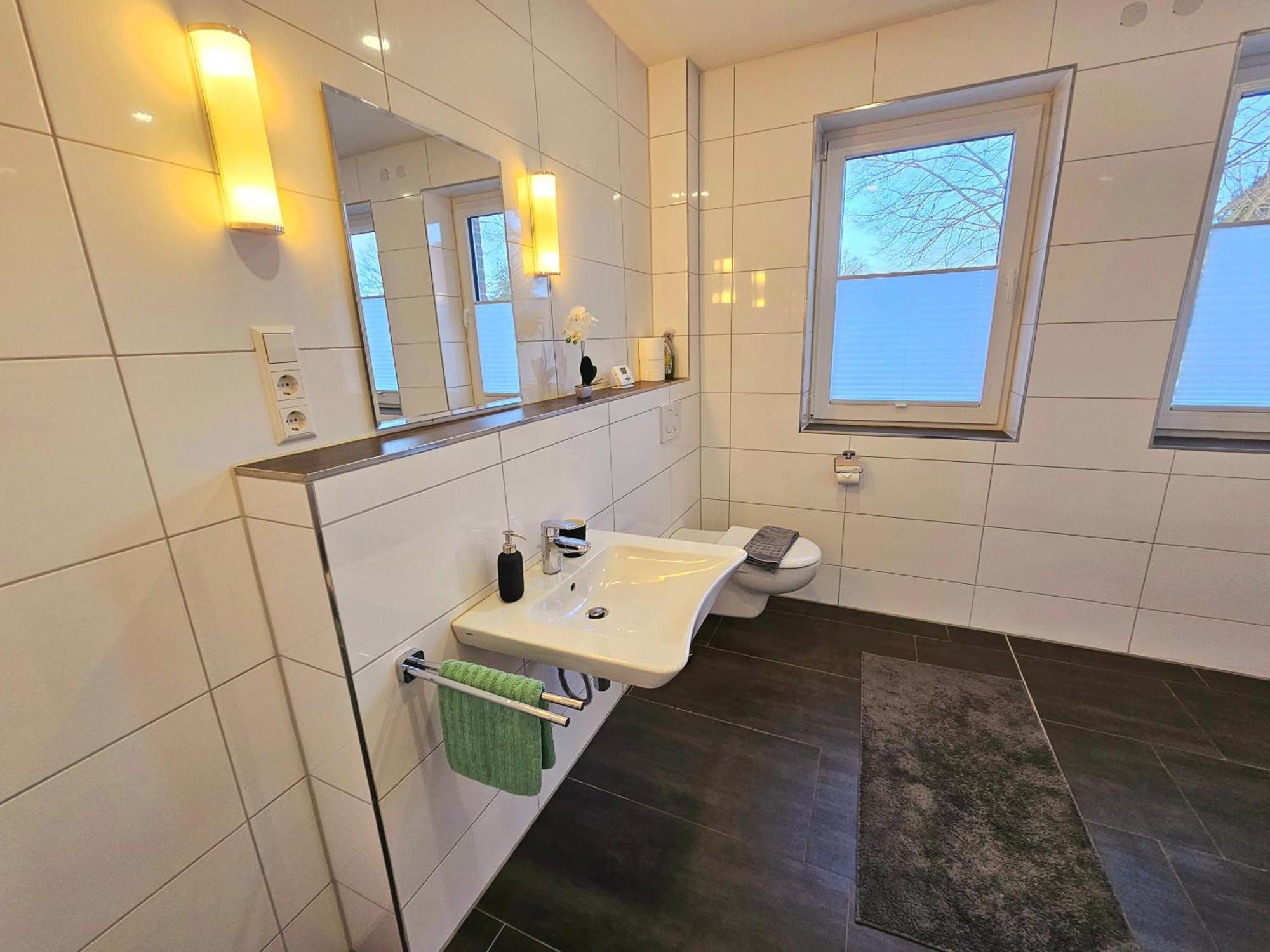Exklusive Ferienwohnung In Lingen Holthausen 2Zim, 2Badez,Kueche,Balkon,Waschmaschine Екстер'єр фото